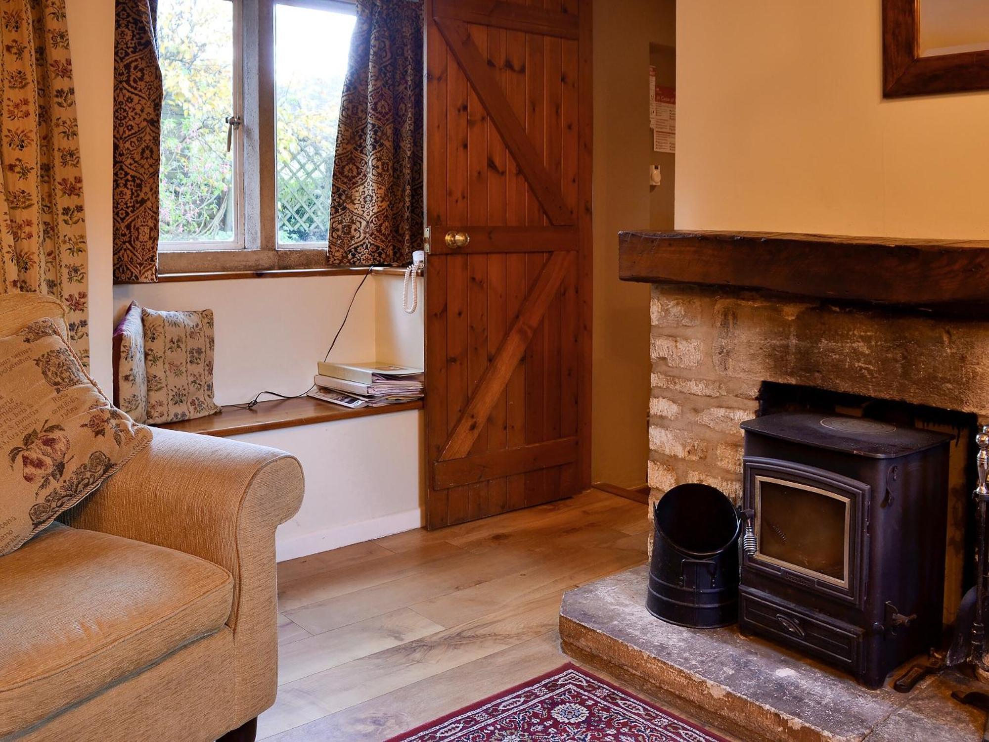 Villa The Cot à Chalford Extérieur photo